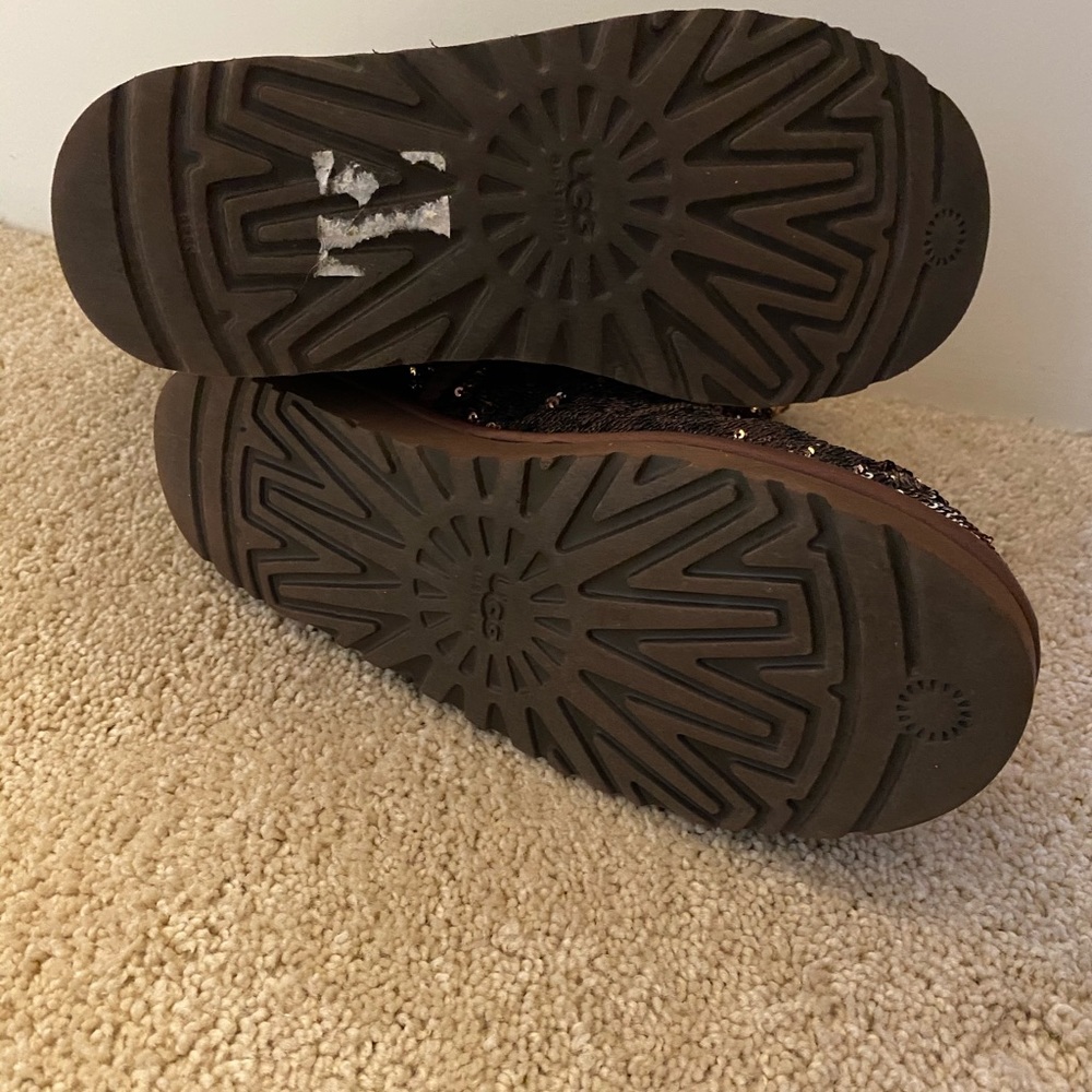 Sequence Uggs - Picture 2 of 5